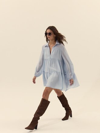 Deluc Soft Blue Button Mini