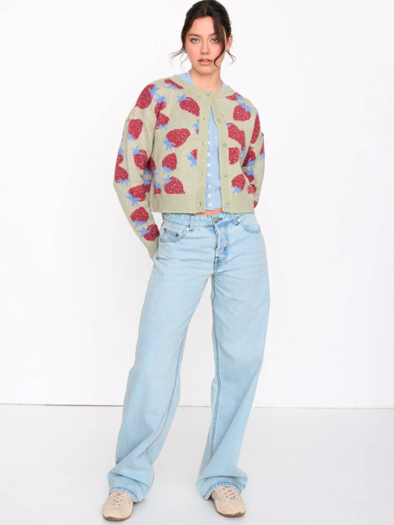 24 Colours Strawberry Cardigan