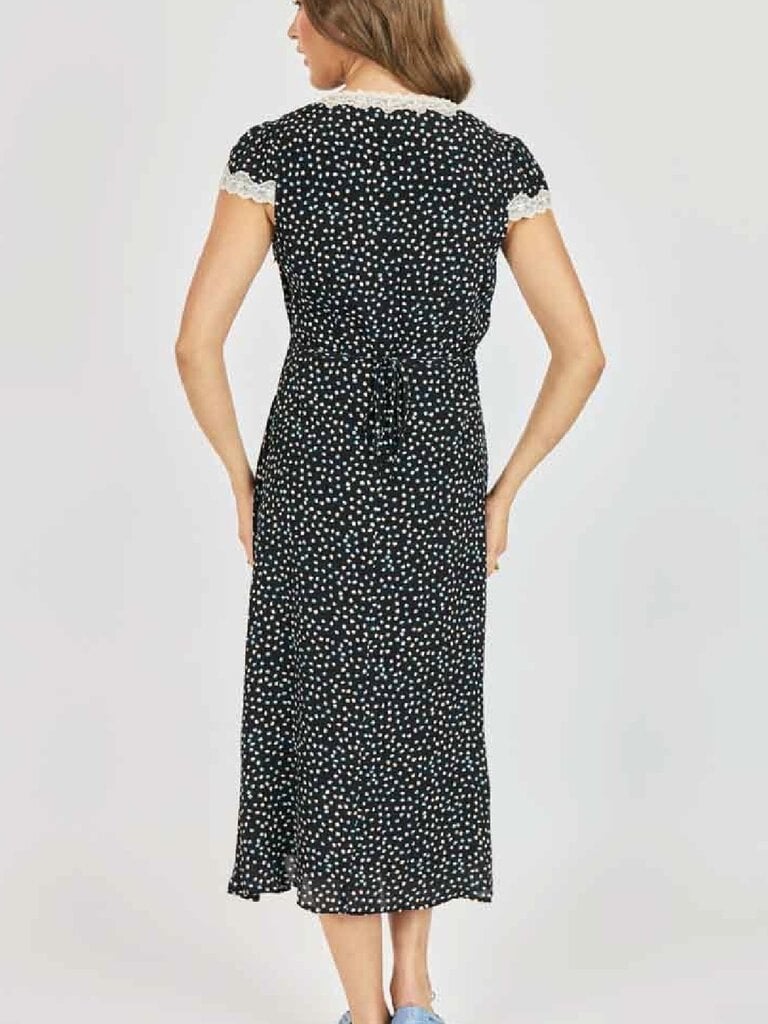 Sadie & Sage Pebble Lace Midi