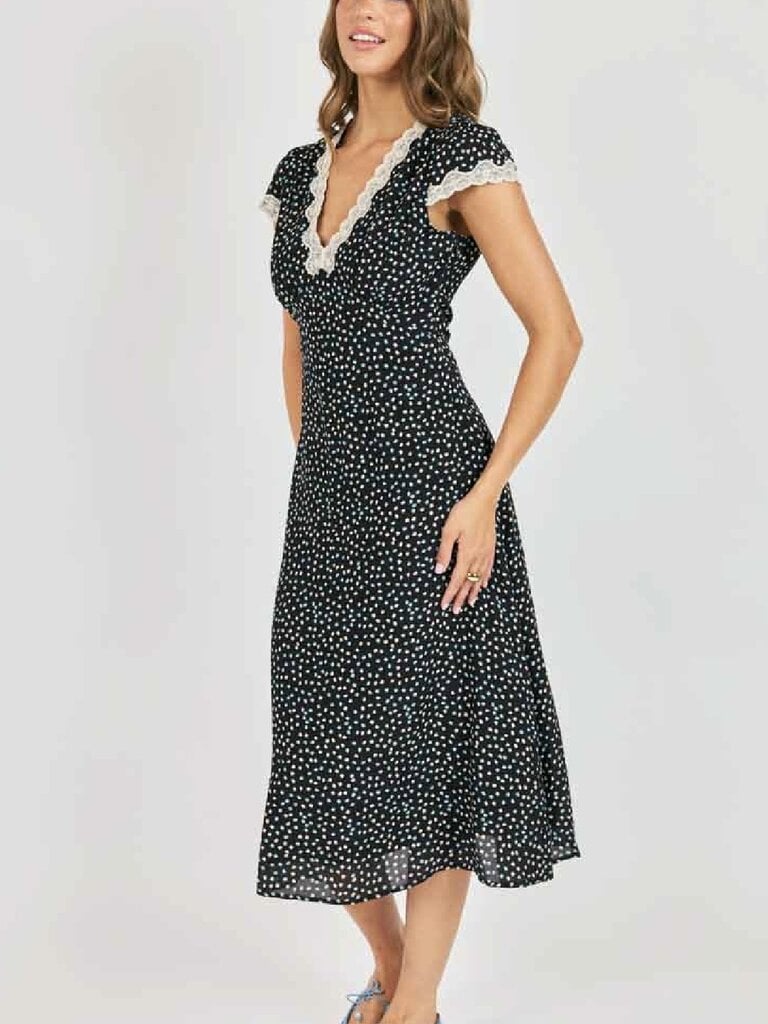 Sadie & Sage Pebble Lace Midi