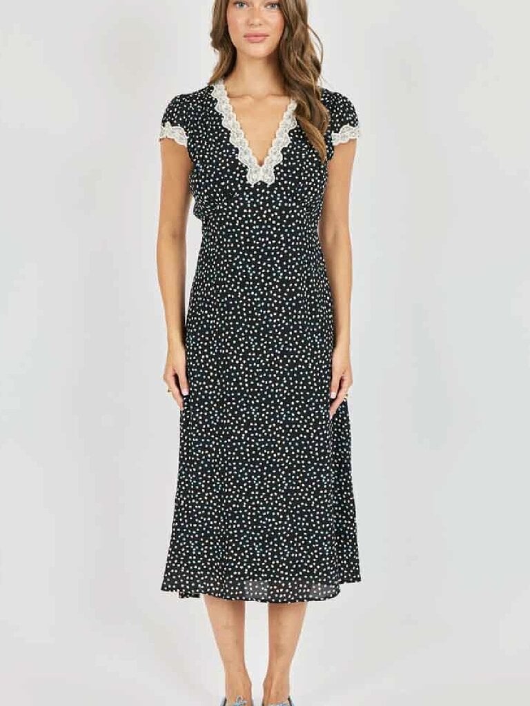 Sadie & Sage Pebble Lace Midi