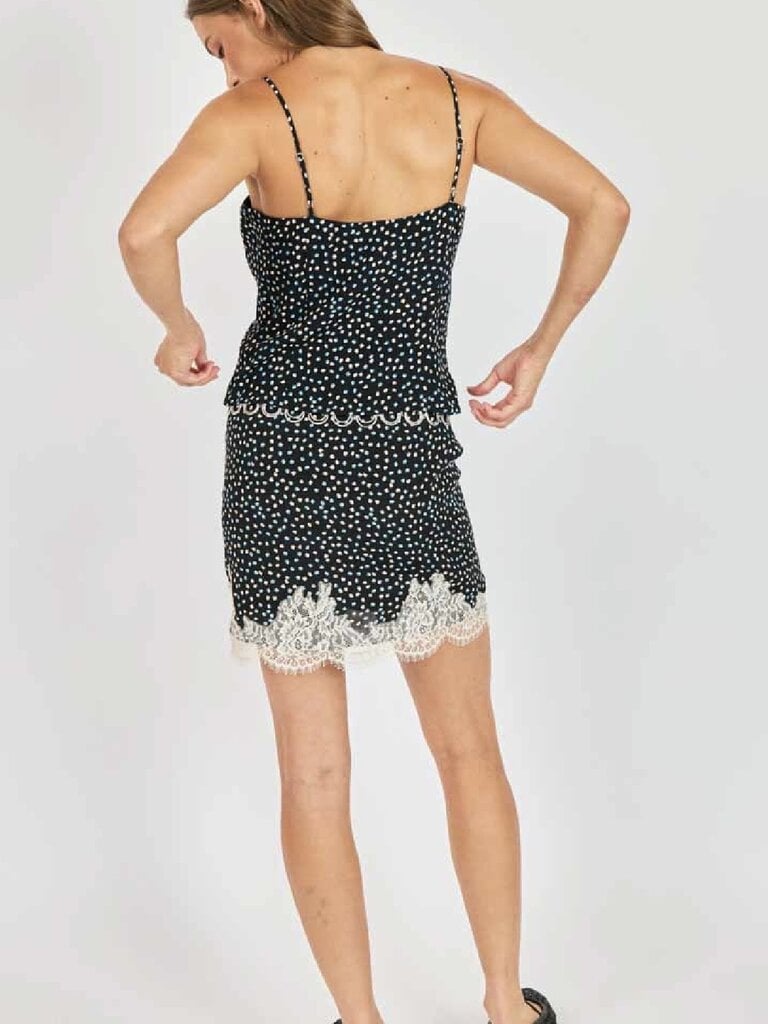 Sadie & Sage Pebble Tank