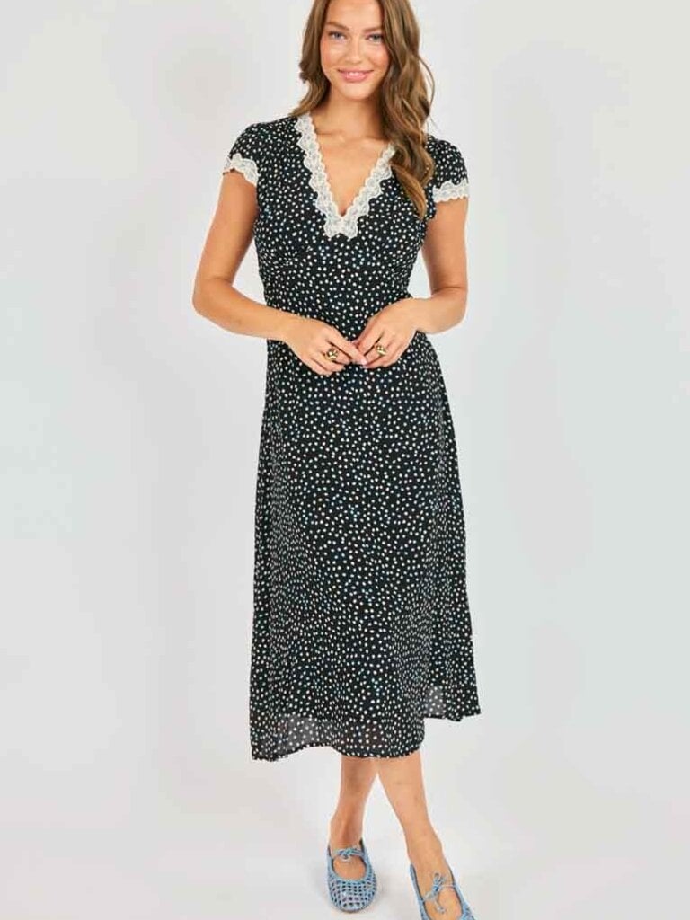 Sadie & Sage Pebble Lace Midi