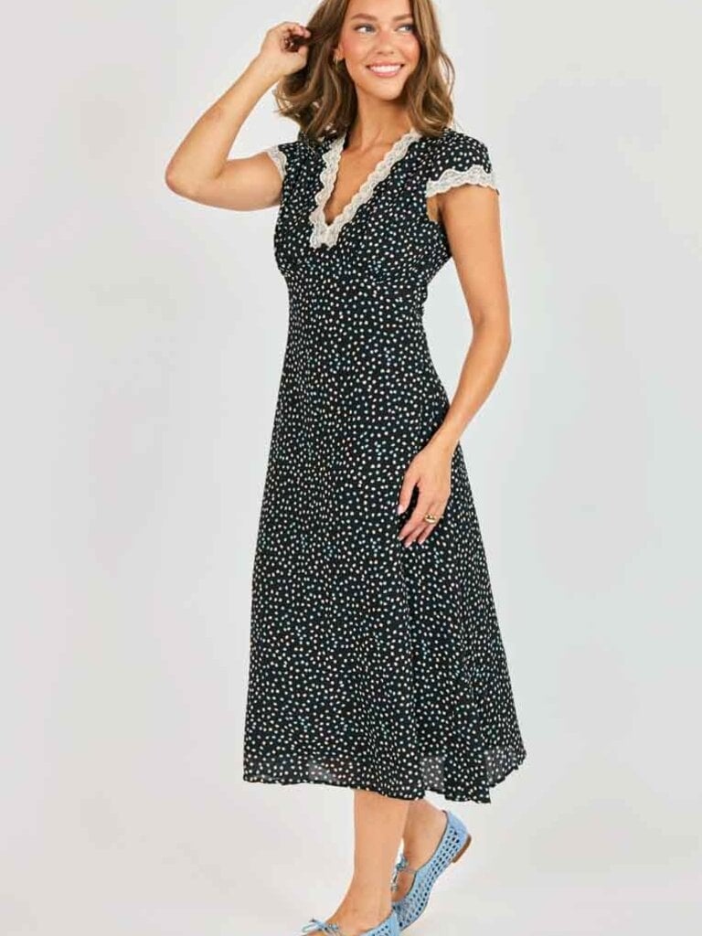 Sadie & Sage Pebble Lace Midi