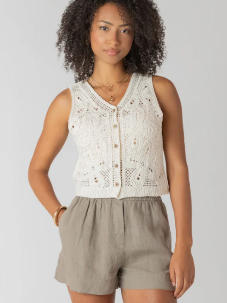 Room34 Crochet Cream Vest