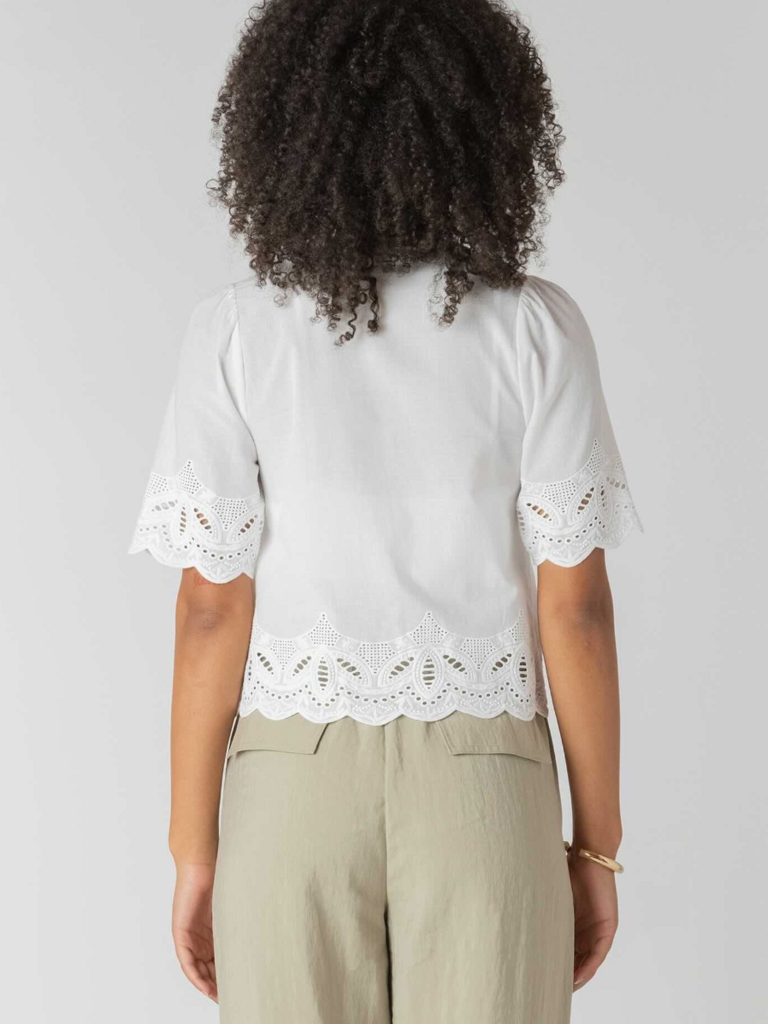 Room34 White Embroider Blouse