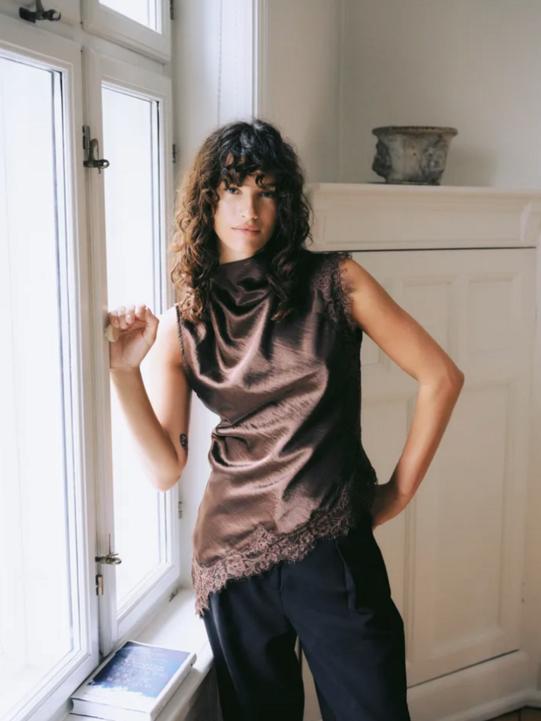 B. Young Brown Lace Trim Tank