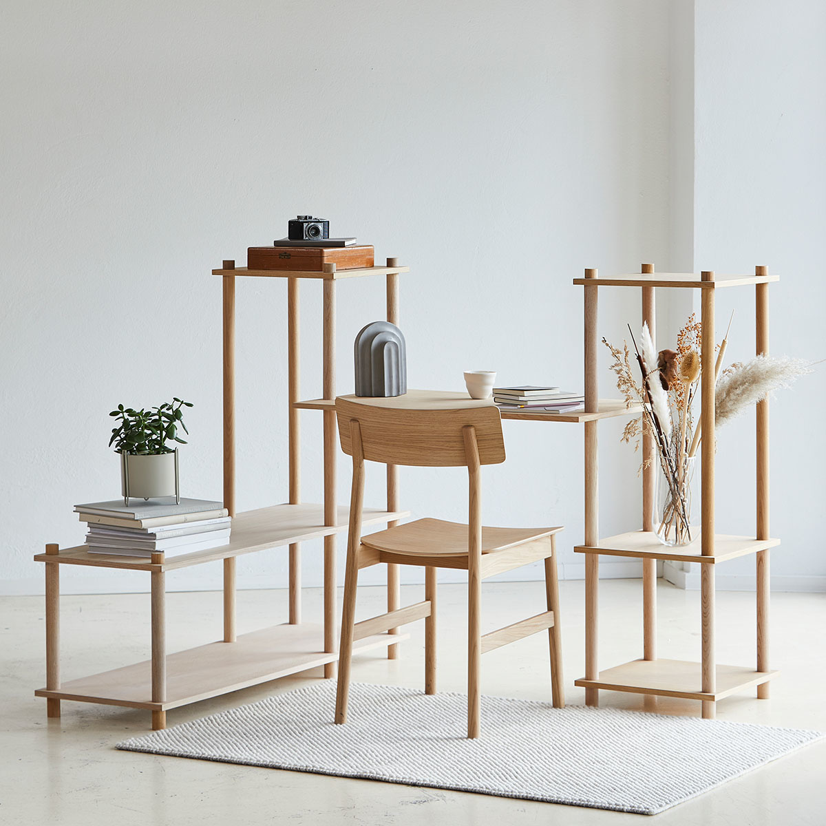 Pause, chaise design bois et cuir Woud