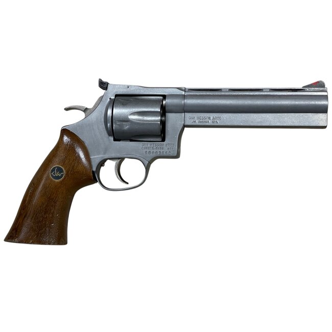 Dan Wesson CTG 44 mag revolver