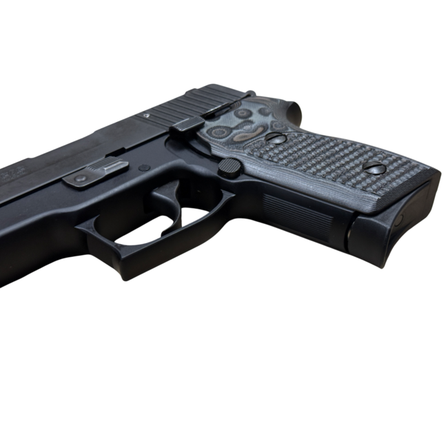 Sig Sauer P220 SAS .45 ACP with 5 Magazines