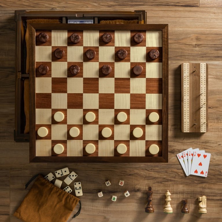 Chess - 7 in 1 set Heirloom (Anglais)