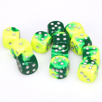 Chessex 12 dés 6 16mm Gemini vert/jaune avec points argentés