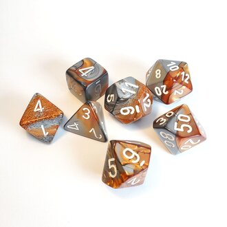 Chessex 7 dés polyédriques Gemini cuivre/acier avec chiffres blancs