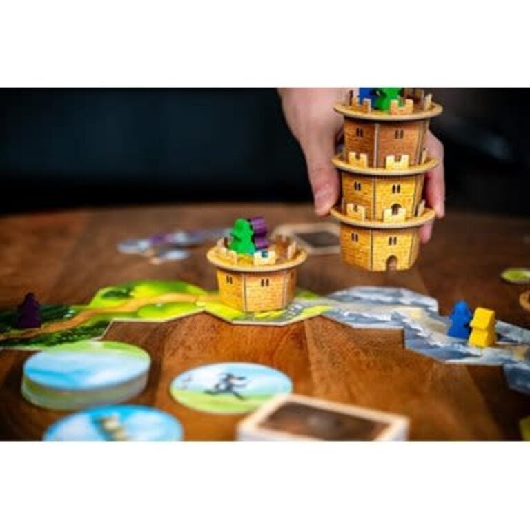 Wandering Towers (Anglais)