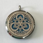 Stainless Steel Trinity Knot Diffuser Locket +5 Oil Pads