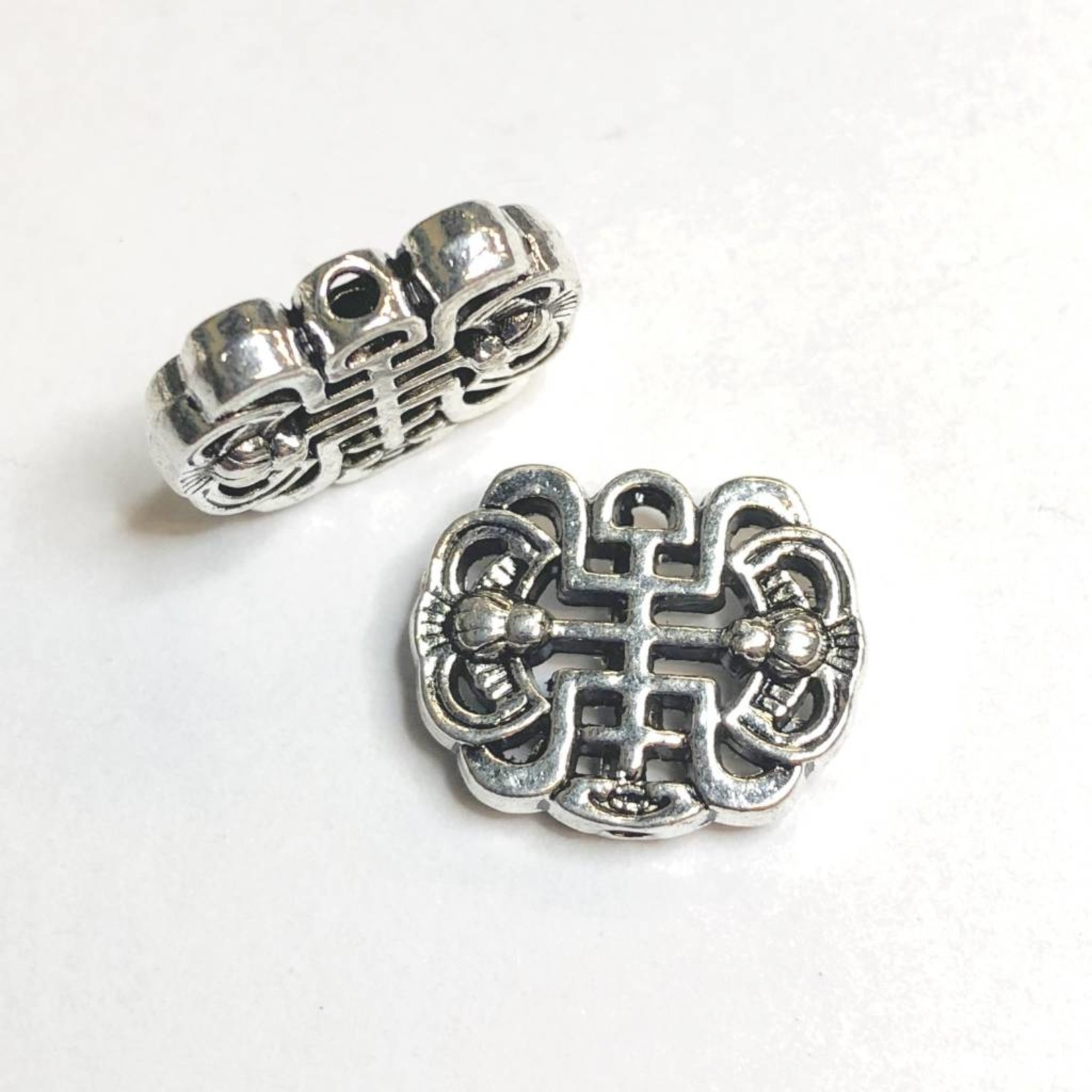 Chinese Longevity Knot 18 x 14mm Alloy Bead 8pcs