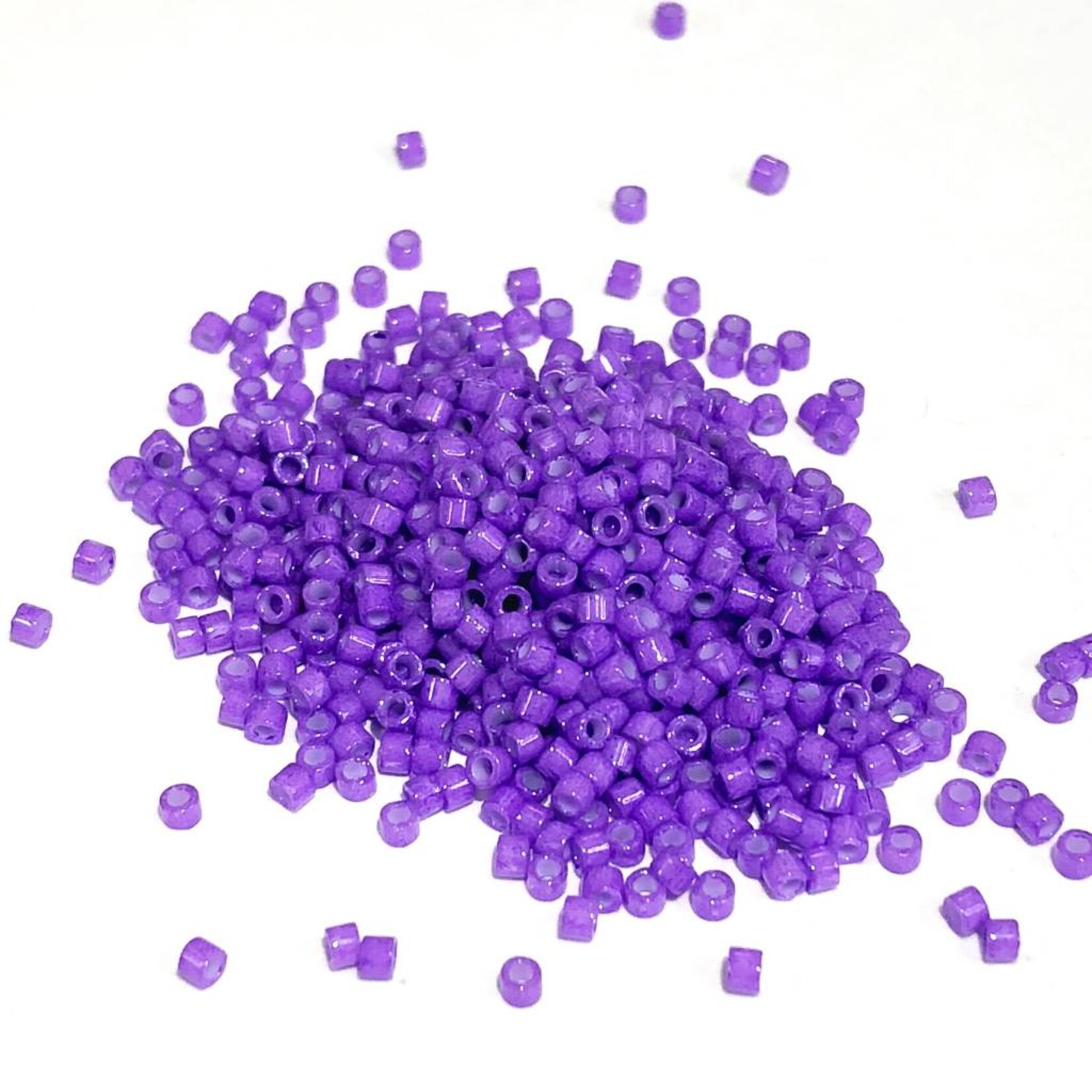 MIYUKI Delica 11-0 Dyed Opaque Violet 10g