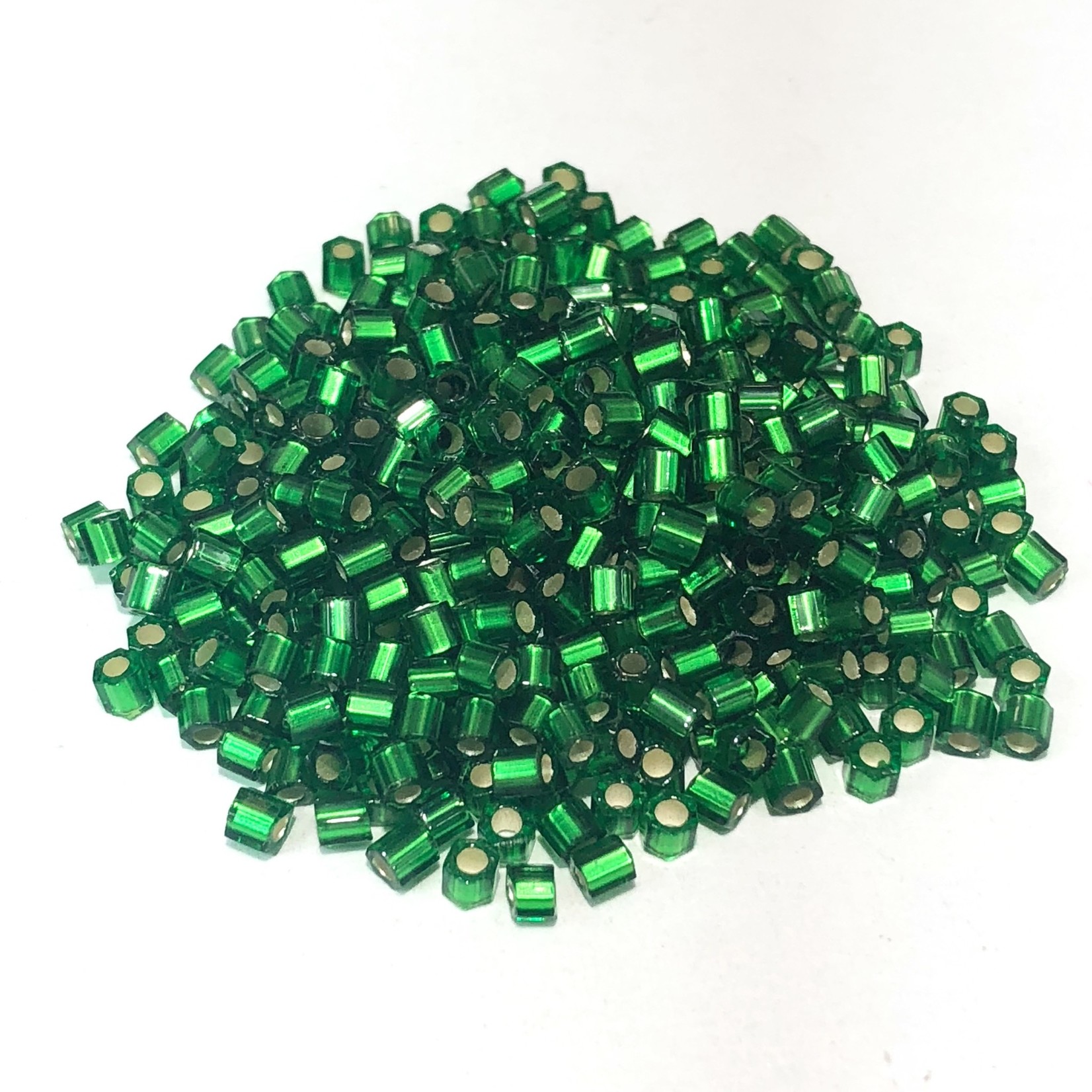 TOHO Hex 8-0 S/L Frosted Grass Green 20g Tb