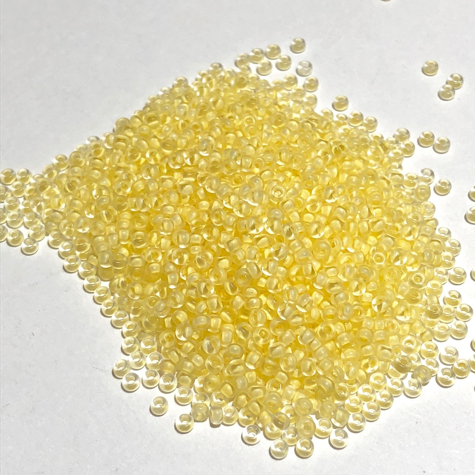 MIYUKI Rocaille 11-0 S/M Yellow Lined Crystal 25g