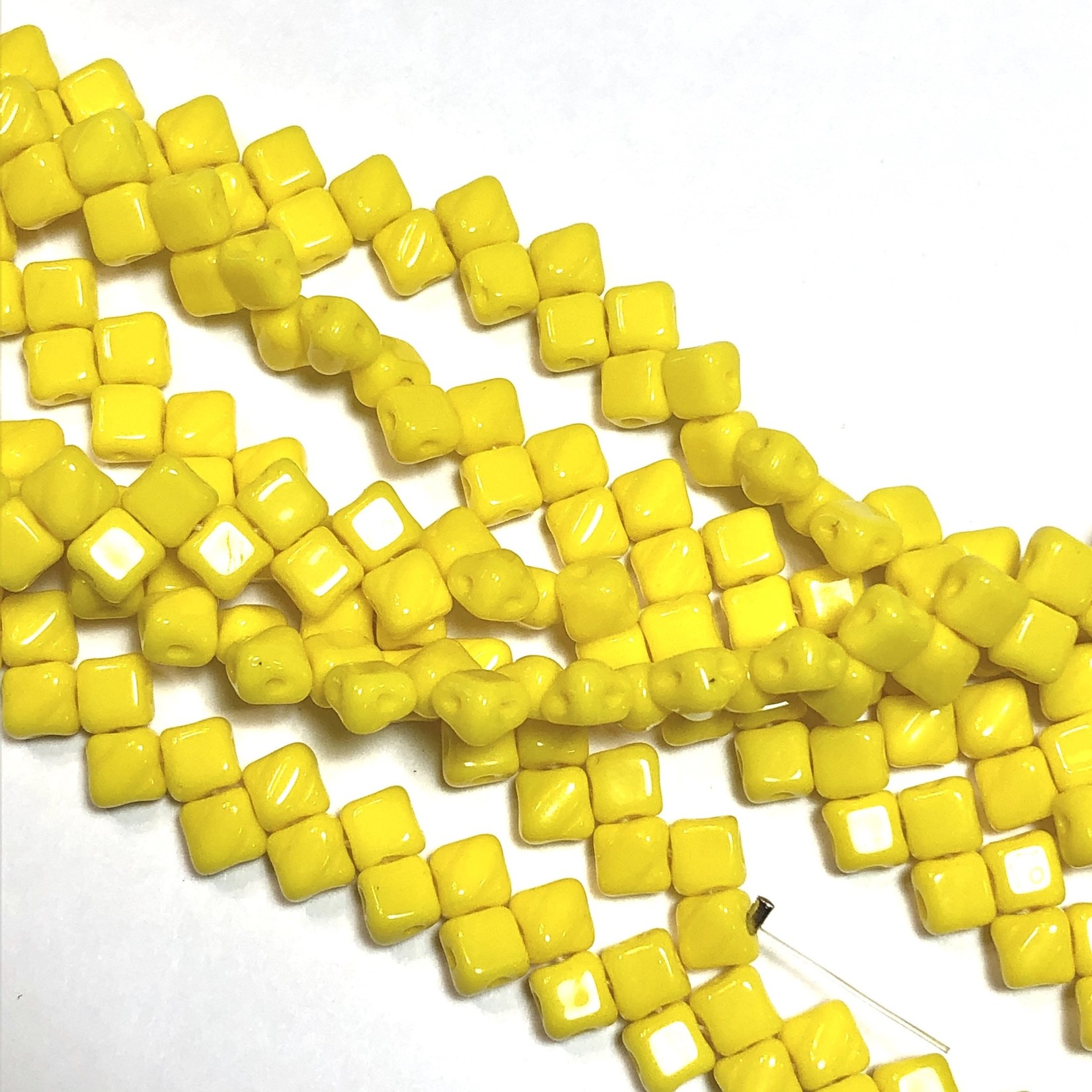 2-Hole SILKY Bead Lemon 40pcs 5mm