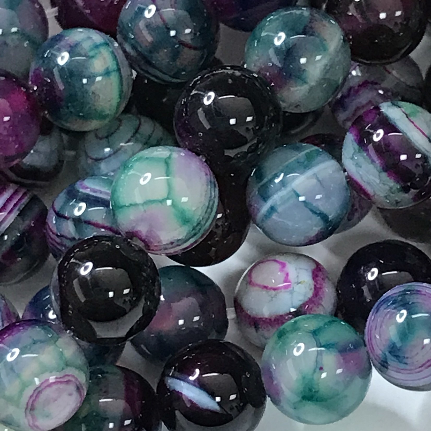 AGATE Banded Purple/Green 8mm Round