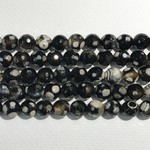 AGATE Black/White 8mm Faceted