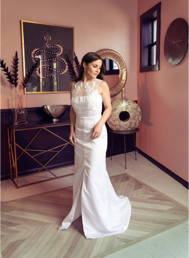 Daphne Wedding gown - Size 4