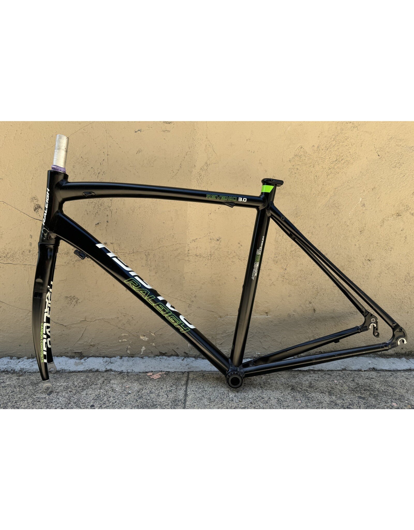 Raleigh Raleigh Revenio 3.0 Frameset, 54cmm, Black