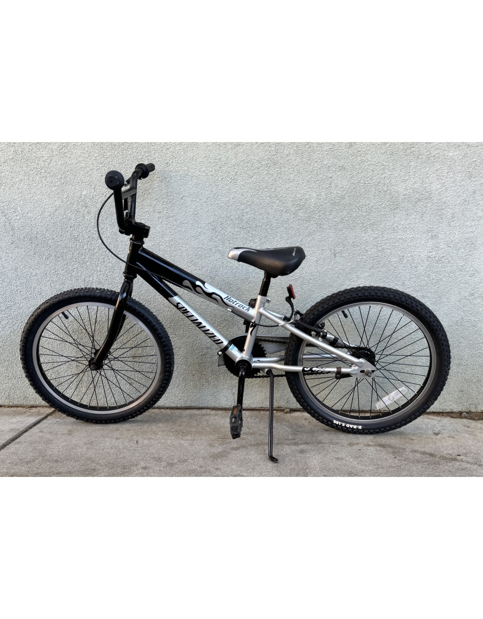 Specialized Hotrock, Youth, 20-inch, Black & Silver Specialized Hotrock, Youth, 20-inch, Black & Silver