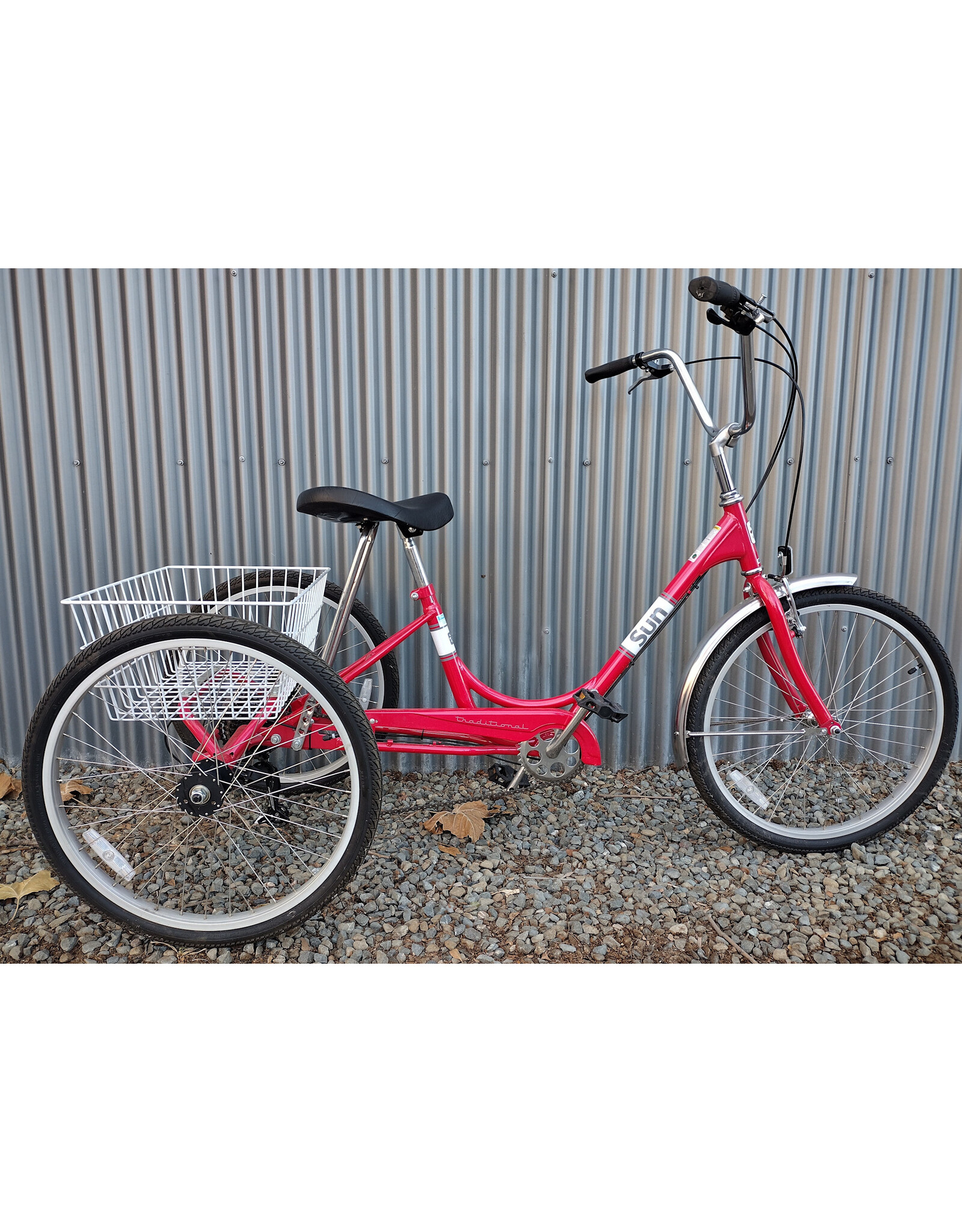 SUN BICYCLES SUN Miami Sun Tricycle 24 Inches, Red
