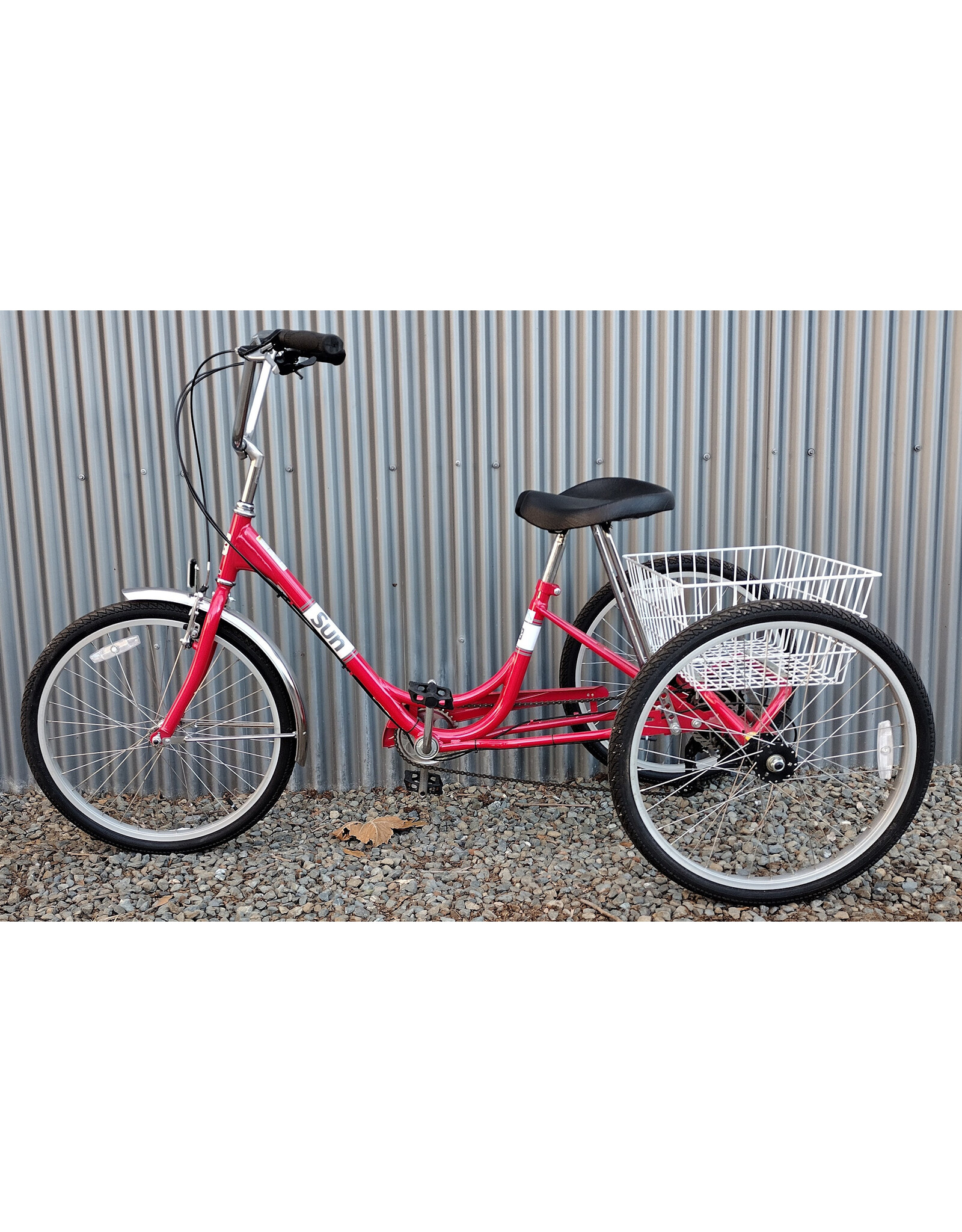 SUN BICYCLES SUN Miami Sun Tricycle 24 Inches, Red