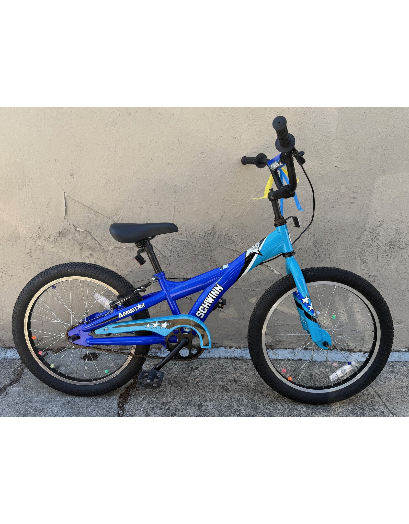 Schwinn Aerostar 10 inch Kids Bike
