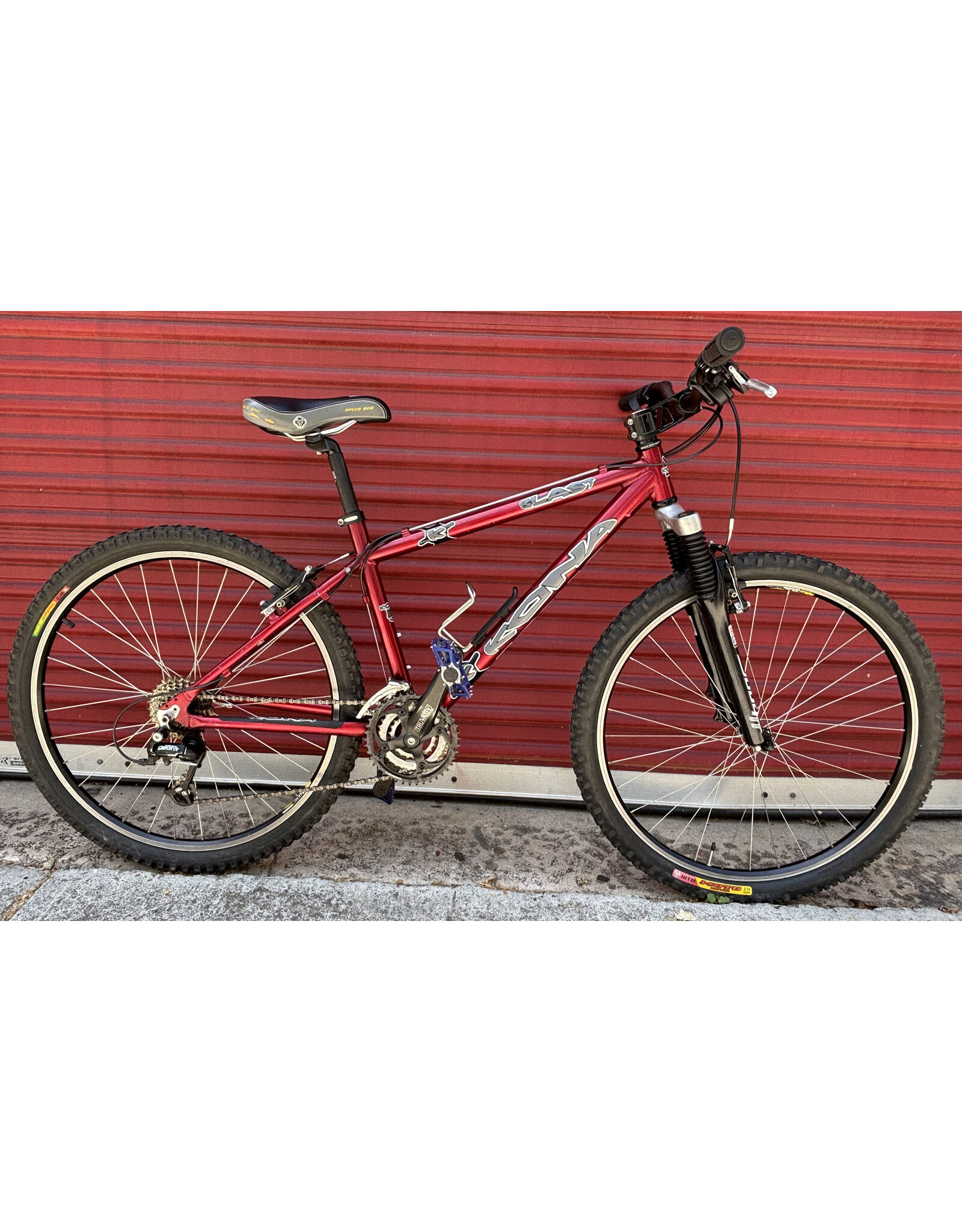 Kona Kona Blast, 16"
