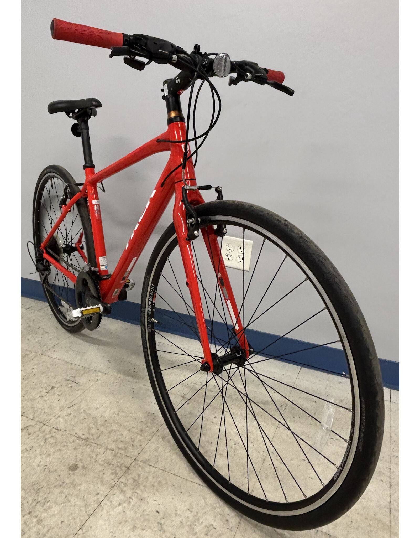 Trek Trek FX 3, Red1 7.5"