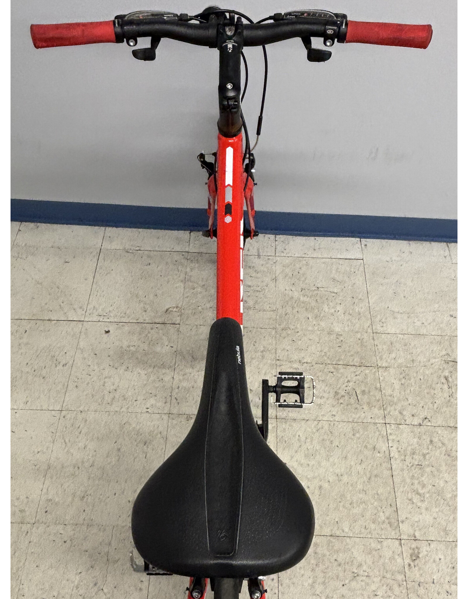 Trek Trek FX 3, Red1 7.5"