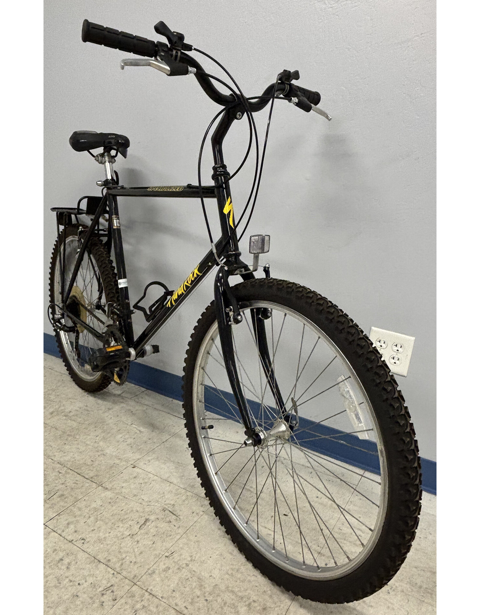 Specialized Specialized Hardrock , 22"