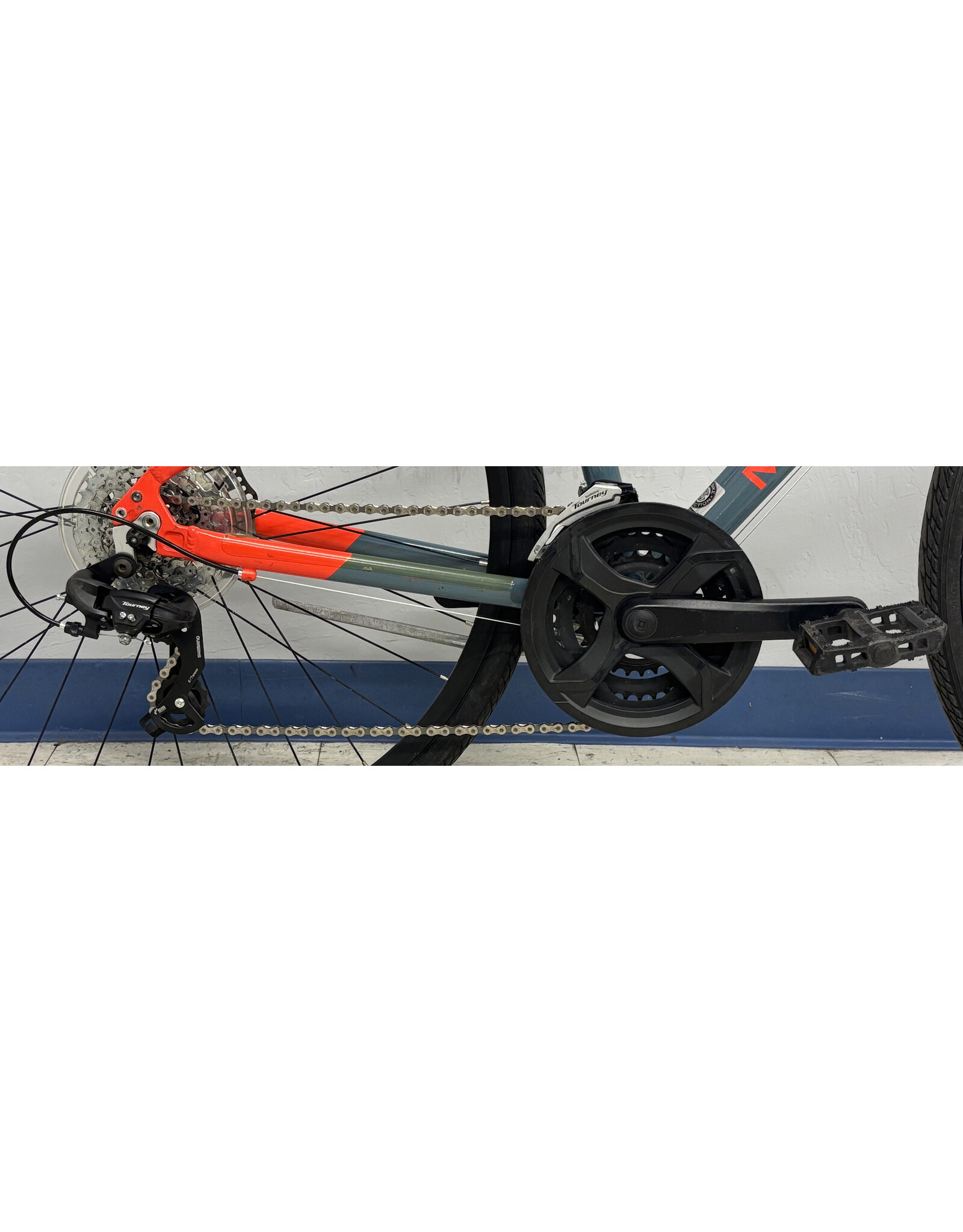 Marin Fairfax 1 Blue and Red Hybrid 700X35C
