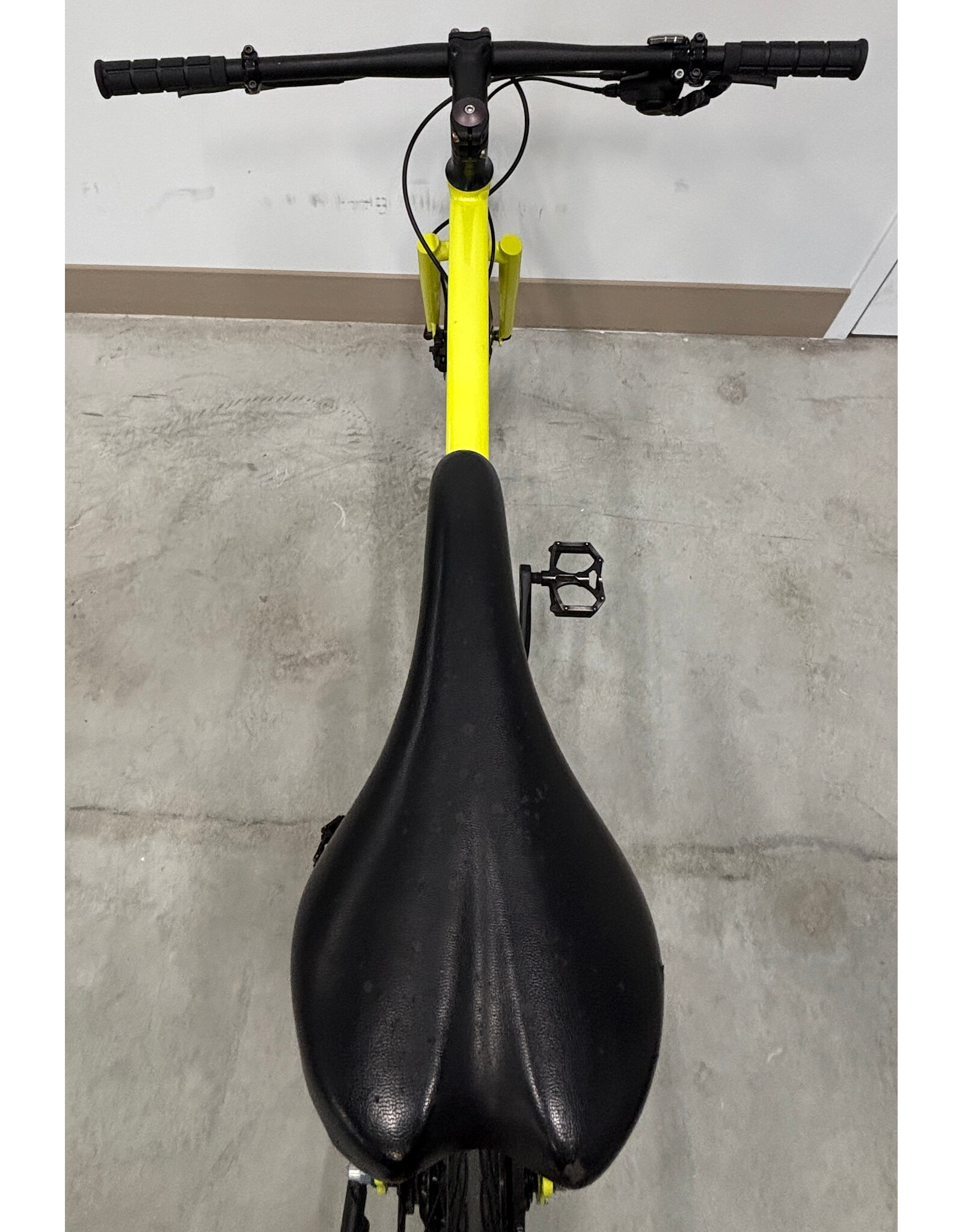Miir Miir Burke, 20"