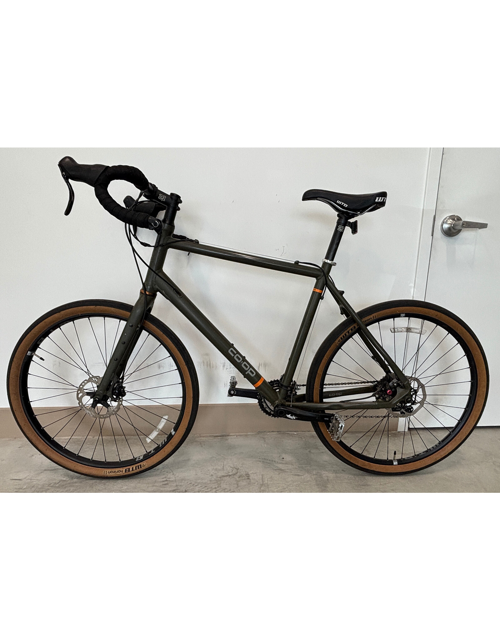 Co-Op Co Op ADV 3.2, 21.5"