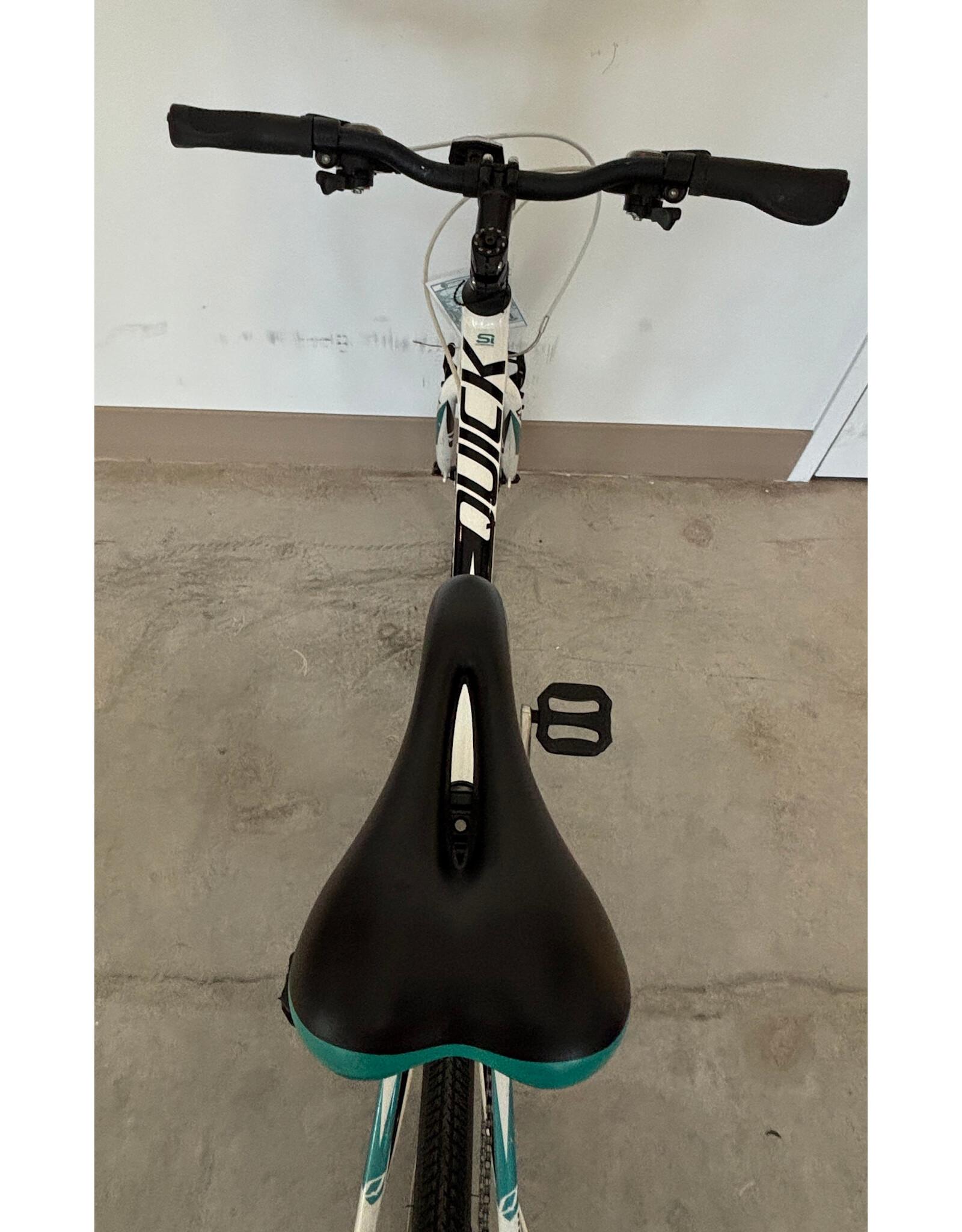 Cannondale Cannondale Quick 6, 17"