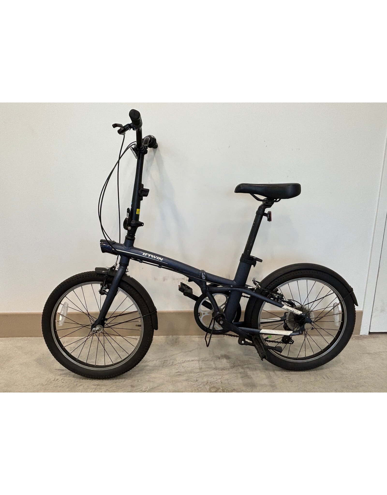 B-Twin B-Twin Tilt 500, 20"