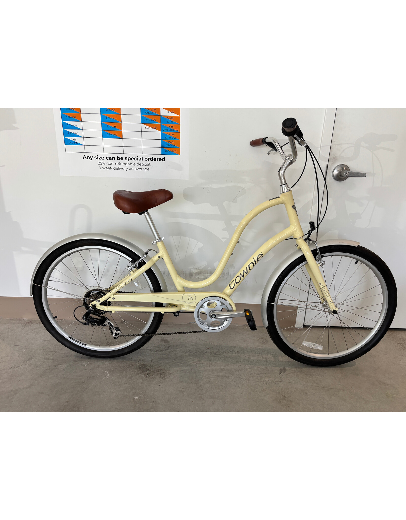 ELECTRA Electra Townie 7, 19"