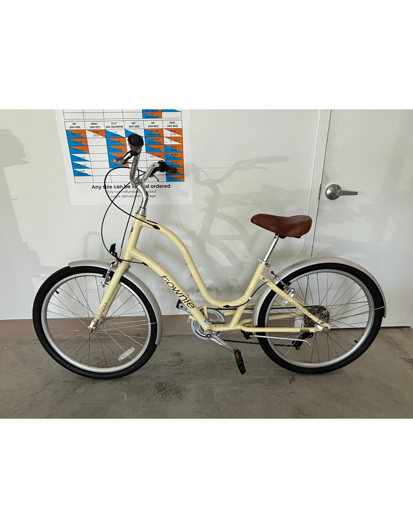 ELECTRA Electra Townie 7, 19"