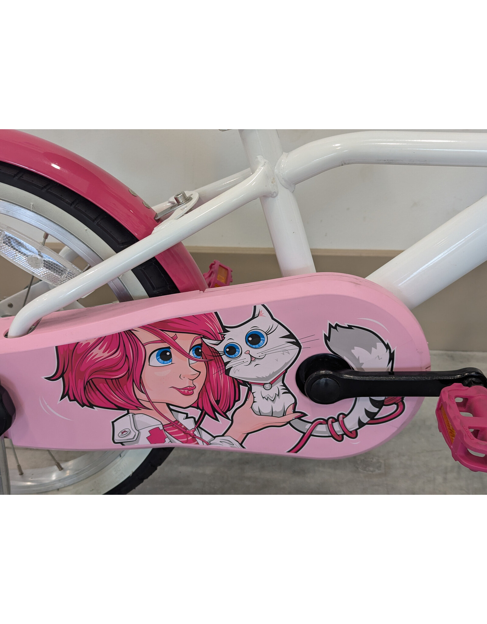 BTwin B-Twin Docto Girl 500 16" Youth, White & Pink