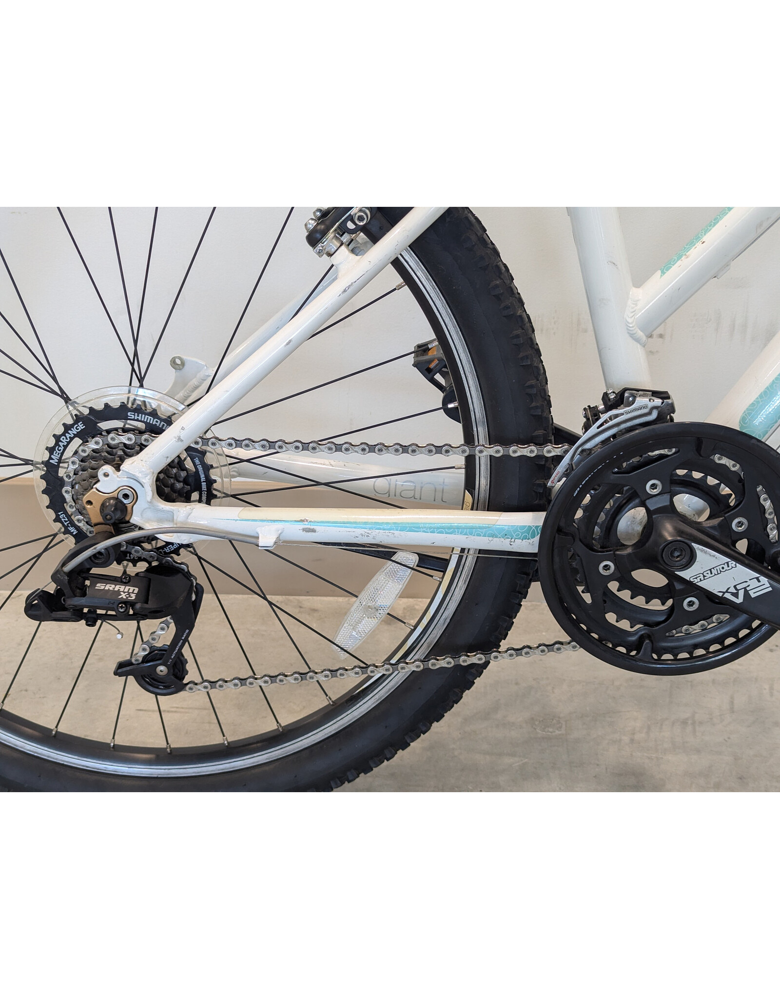 Giant Giant Liv Revel 2 W, 2012, 16 Inches, White