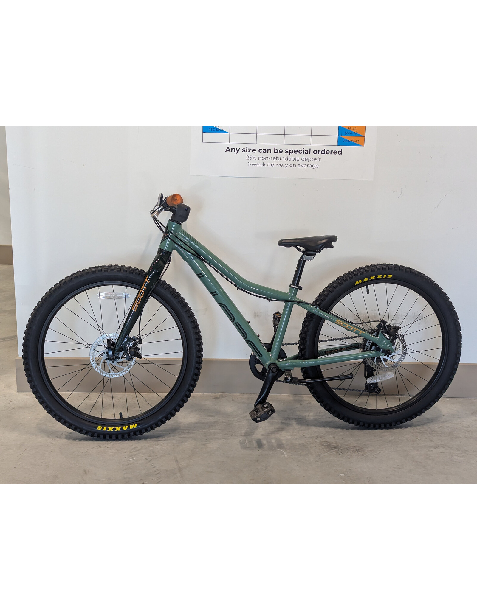 Scott Scott Roxter 24, 11.5"