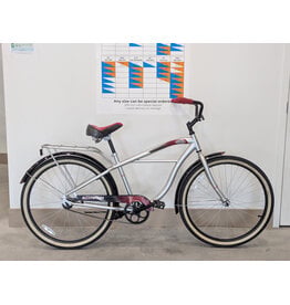 Schwinn Windwood Cruiser, 17 Inches, Silver