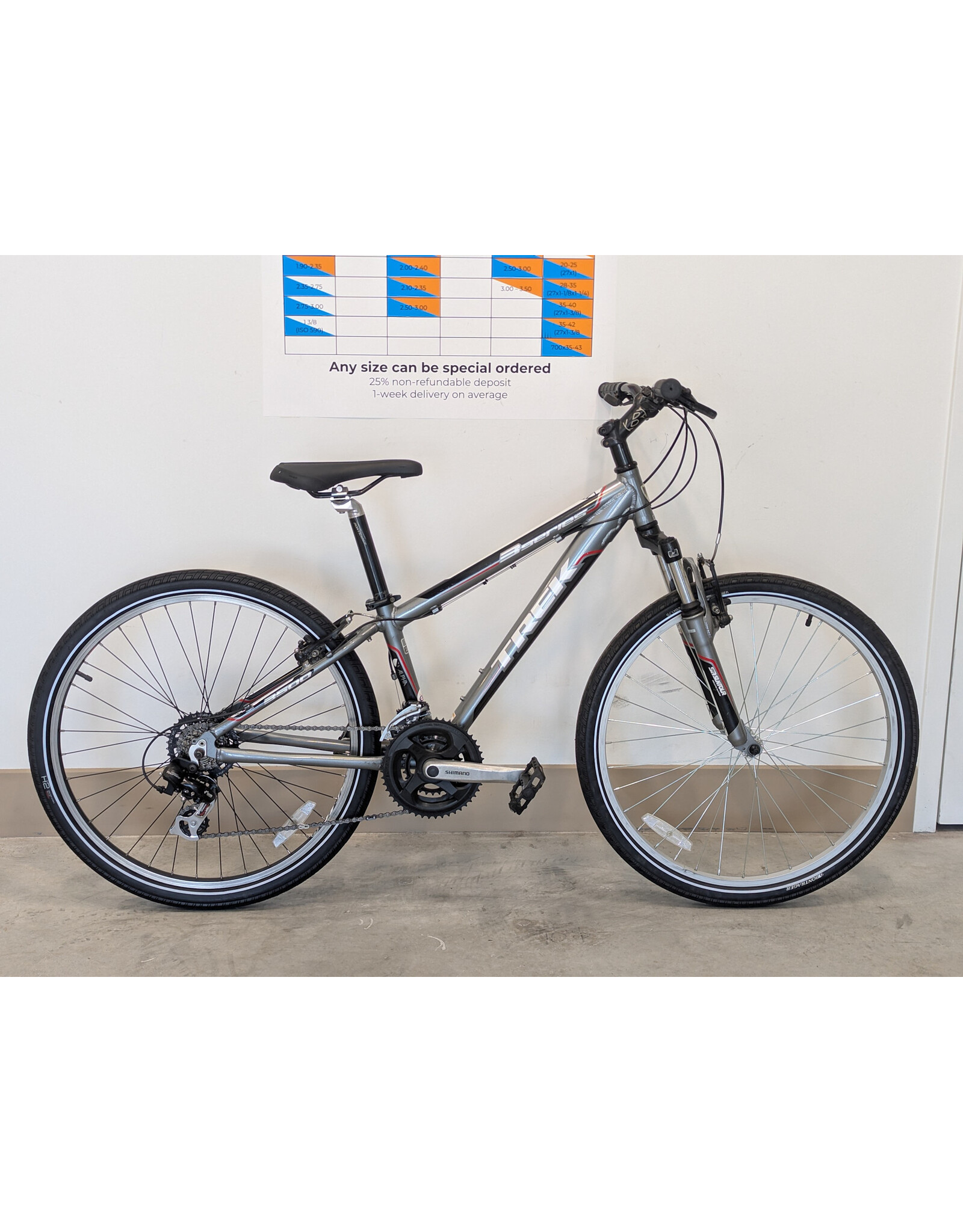 Trek Trek 3-Series,  Gray w/ Black , 13 Inches