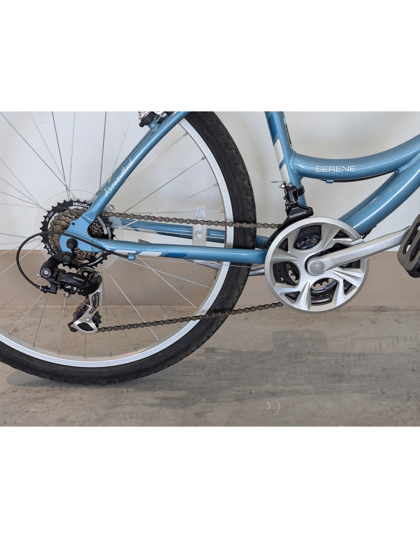 Diamondback Diamondback Serene Classic Hybrid , 17Inches