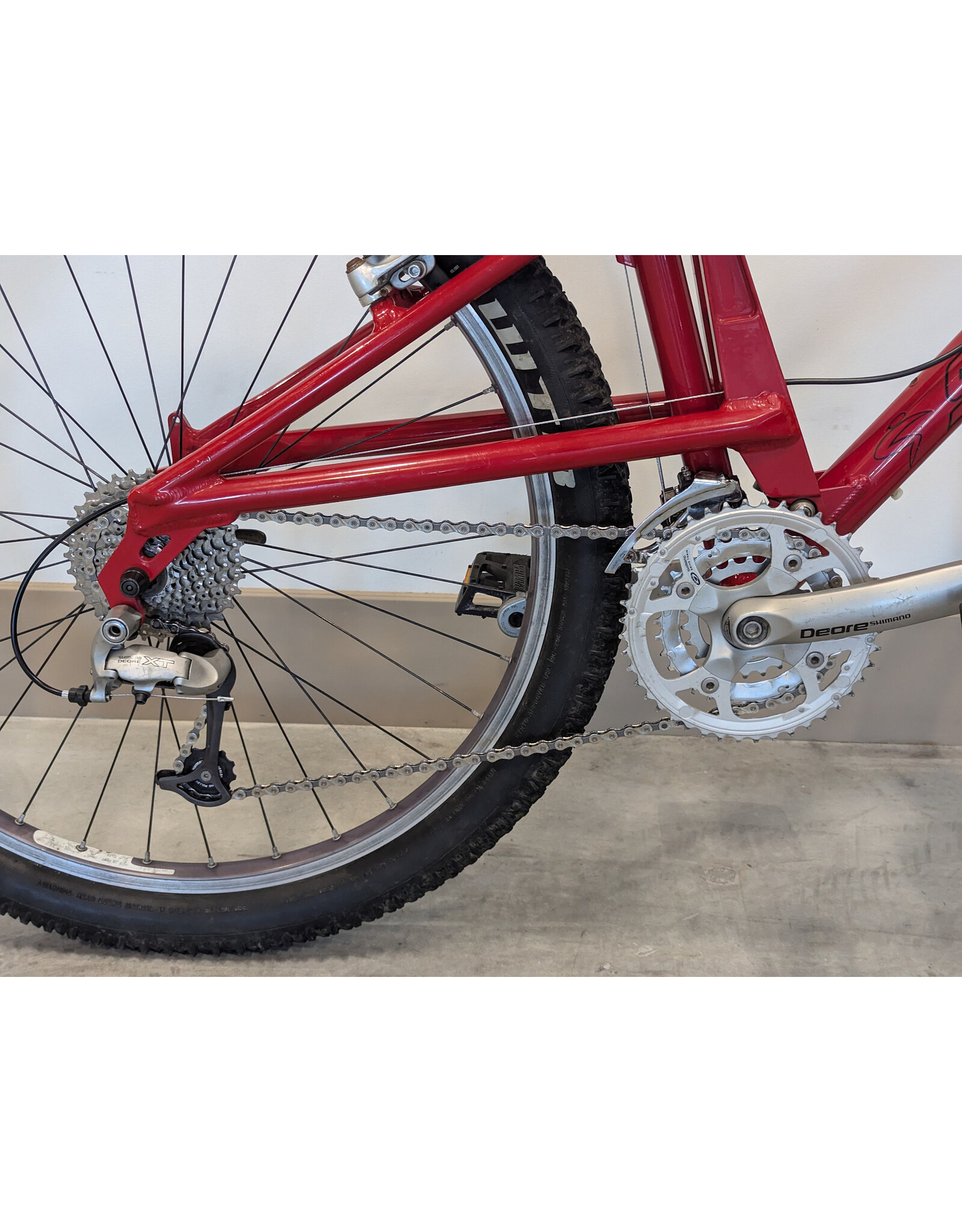 Santa Cruz Superlight 17"Red